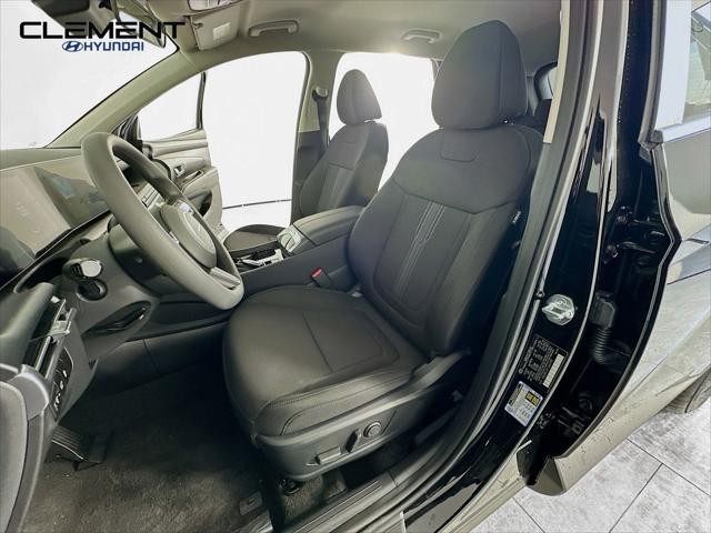 Hyundai Tucson Vehicle Full-screen Gallery Image 25