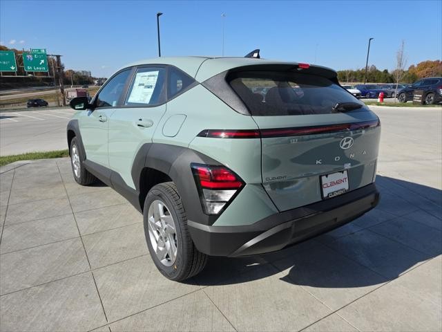 Hyundai Kona Vehicle Full-screen Gallery Image 8