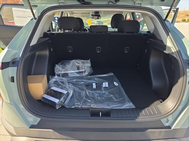 Hyundai Kona Vehicle Full-screen Gallery Image 9