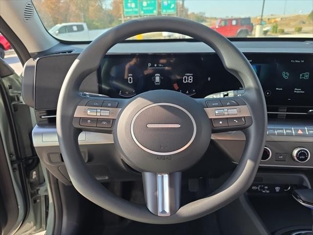 Hyundai Kona Vehicle Full-screen Gallery Image 12