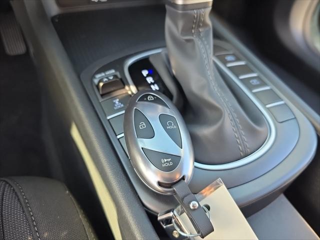 Hyundai Kona Vehicle Full-screen Gallery Image 21