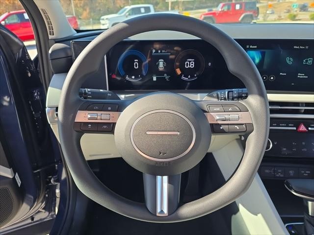 Hyundai Tucson Vehicle Full-screen Gallery Image 11