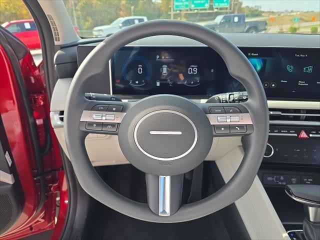 Hyundai Tucson Vehicle Full-screen Gallery Image 11