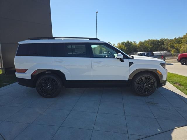 Hyundai Santa Fe Hybrid Vehicle Full-screen Gallery Image 4