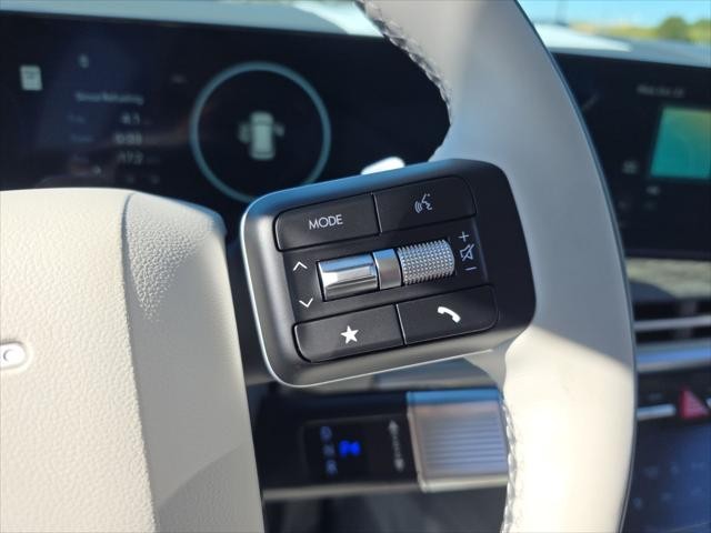 Hyundai Santa Fe Hybrid Vehicle Full-screen Gallery Image 14