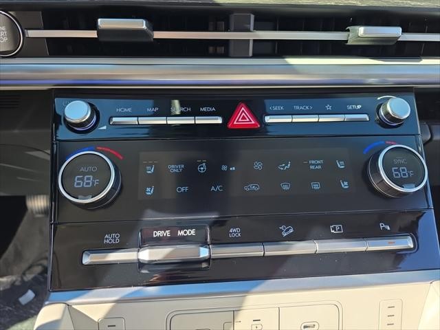 Hyundai Santa Fe Hybrid Vehicle Full-screen Gallery Image 19