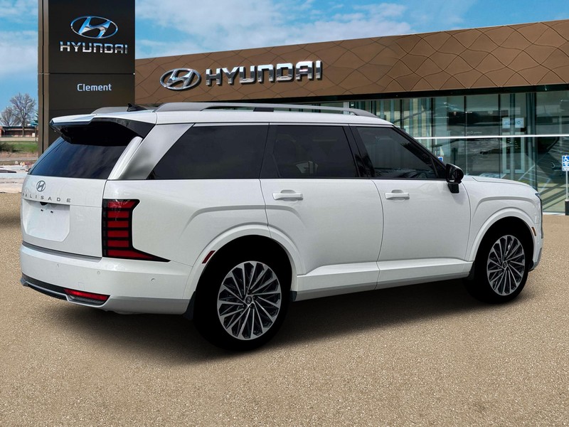 Hyundai Palisade Hybrid Vehicle Full-screen Gallery Image 8