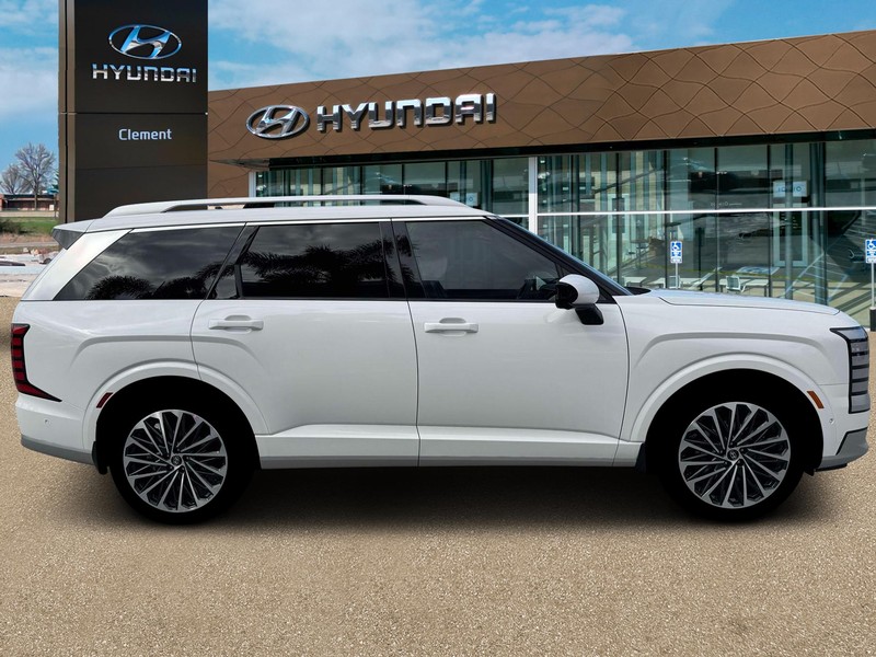 Hyundai Palisade Hybrid Vehicle Full-screen Gallery Image 9