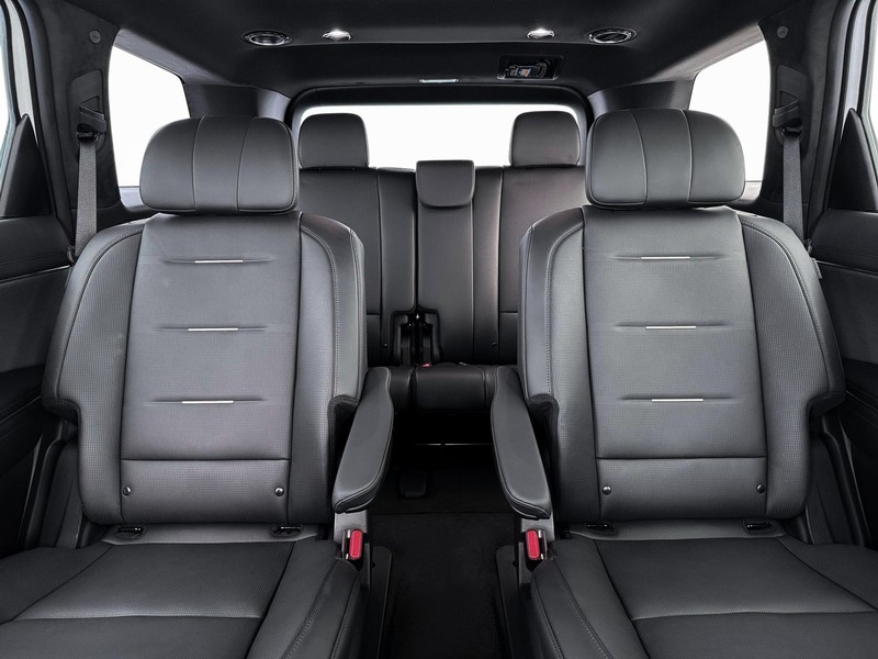 Hyundai Palisade Hybrid Vehicle Full-screen Gallery Image 16