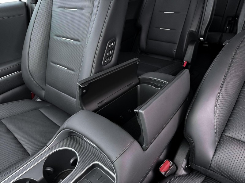 Hyundai Palisade Hybrid Vehicle Full-screen Gallery Image 18