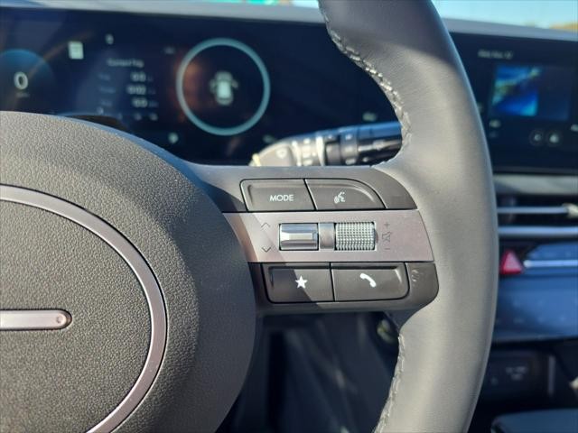 Hyundai Tucson Vehicle Full-screen Gallery Image 14