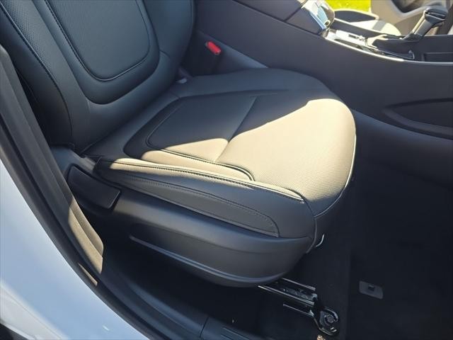 Hyundai Tucson Vehicle Full-screen Gallery Image 30