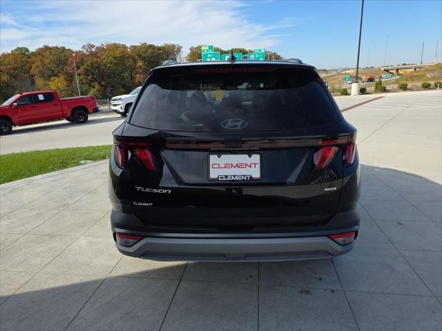 Hyundai Tucson Vehicle Full-screen Gallery Image 7