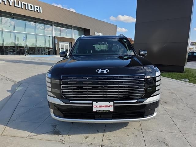 Hyundai Palisade Vehicle Full-screen Gallery Image 2