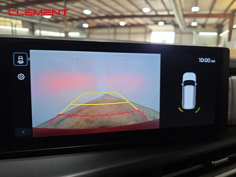 Hyundai Santa Fe Vehicle Full-screen Gallery Image 19