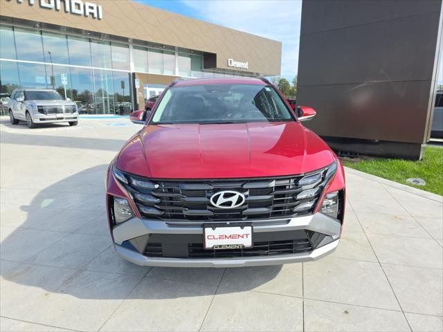 Hyundai Tucson Vehicle Full-screen Gallery Image 2