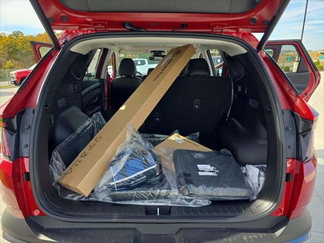 Hyundai Tucson Vehicle Full-screen Gallery Image 9