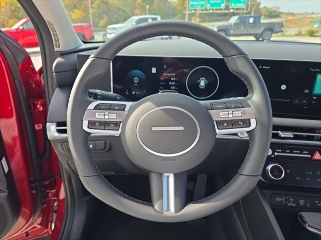 Hyundai Tucson Vehicle Full-screen Gallery Image 12