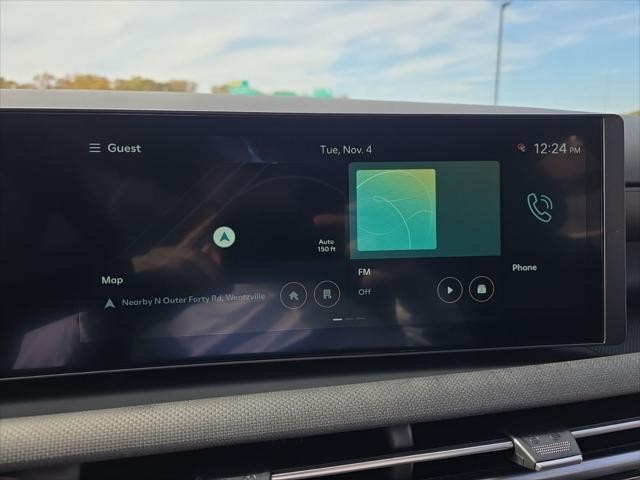 Hyundai Tucson Vehicle Full-screen Gallery Image 16