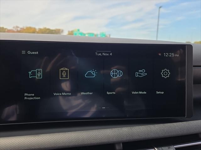 Hyundai Tucson Vehicle Full-screen Gallery Image 17