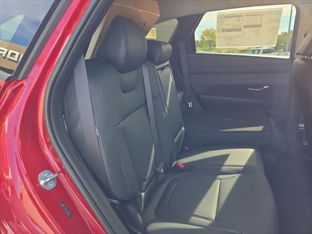 Hyundai Tucson Vehicle Full-screen Gallery Image 28