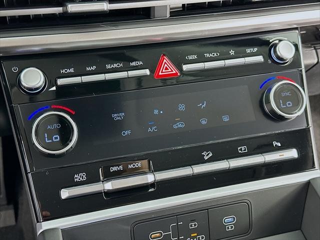 Hyundai Santa Fe Hybrid Vehicle Image 19