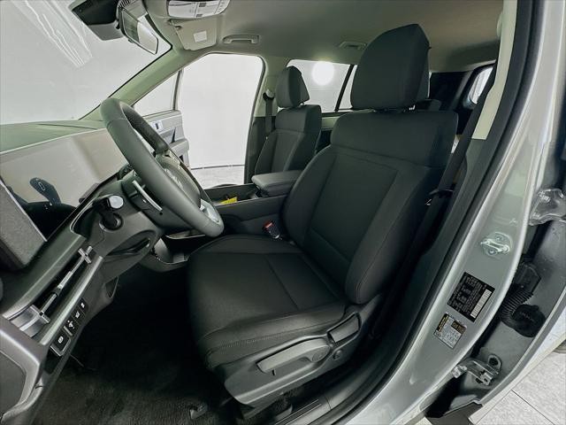 Hyundai Santa Fe Hybrid Vehicle Image 24