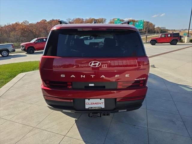 Hyundai Santa Fe Hybrid Vehicle Full-screen Gallery Image 7