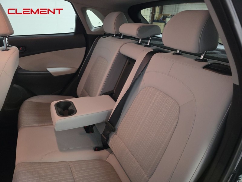 Hyundai Kona Vehicle Image 28