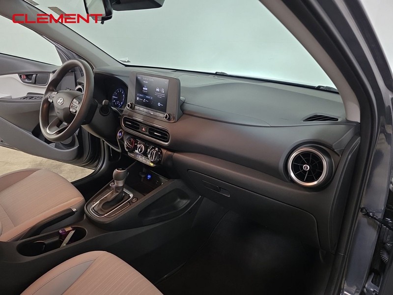 Hyundai Kona Vehicle Image 30