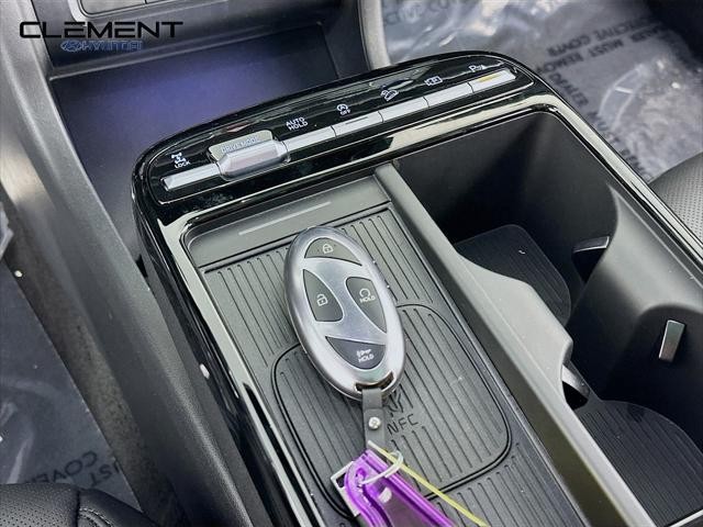 Hyundai Tucson Vehicle Full-screen Gallery Image 21