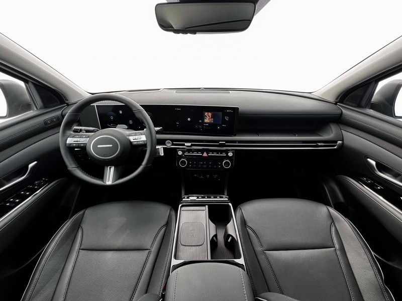 Hyundai Tucson Vehicle Full-screen Gallery Image 13