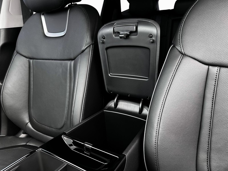 Hyundai Tucson Vehicle Full-screen Gallery Image 18