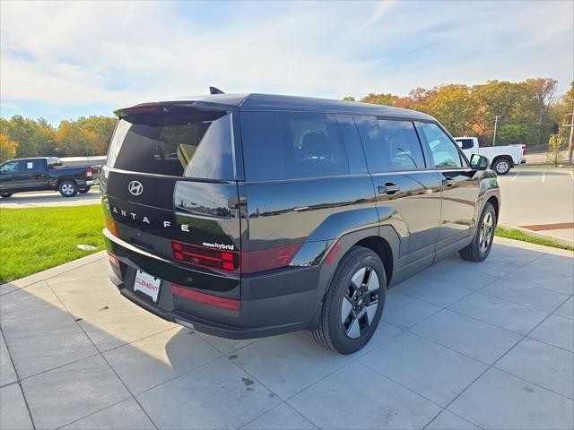 Hyundai Santa Fe Hybrid Vehicle Full-screen Gallery Image 6