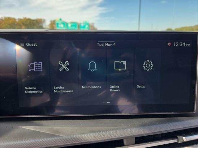 Hyundai Santa Fe Hybrid Vehicle Full-screen Gallery Image 20