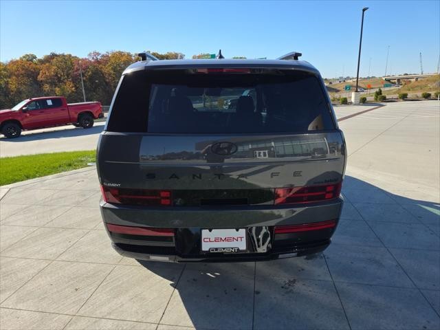 Hyundai Santa Fe Hybrid Vehicle Full-screen Gallery Image 7