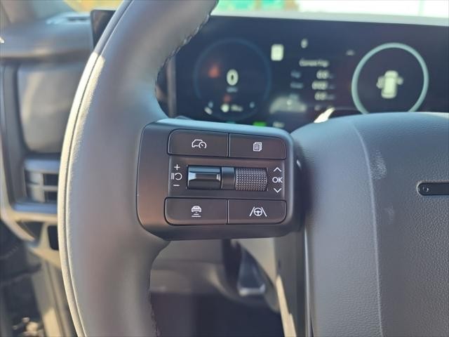 Hyundai Santa Fe Hybrid Vehicle Full-screen Gallery Image 15