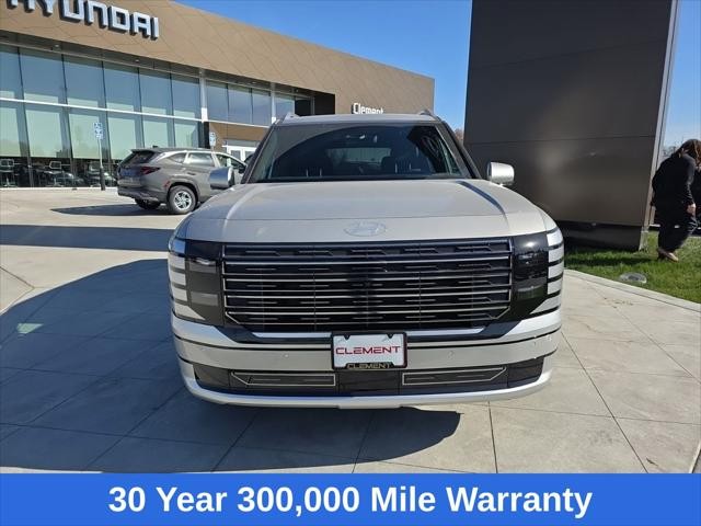 Hyundai Palisade Vehicle Full-screen Gallery Image 2