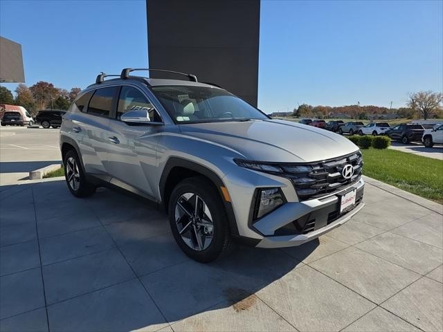 Hyundai Tucson Vehicle Full-screen Gallery Image 3