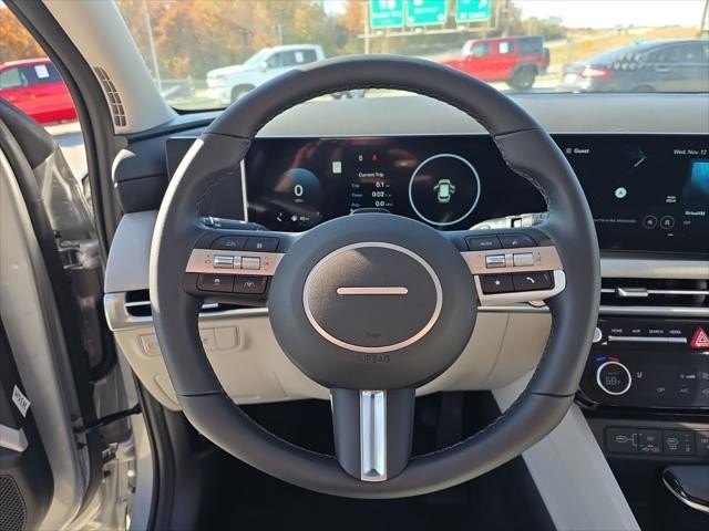 Hyundai Tucson Vehicle Full-screen Gallery Image 14