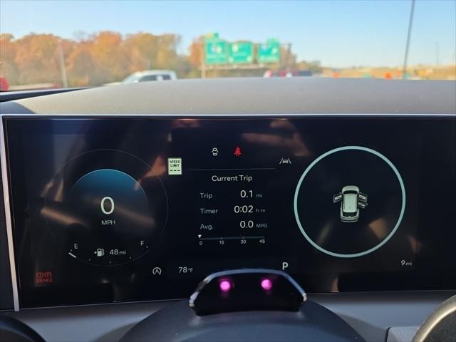 Hyundai Tucson Vehicle Full-screen Gallery Image 17