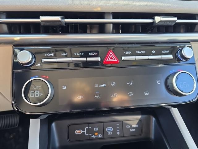 Hyundai Tucson Vehicle Full-screen Gallery Image 21