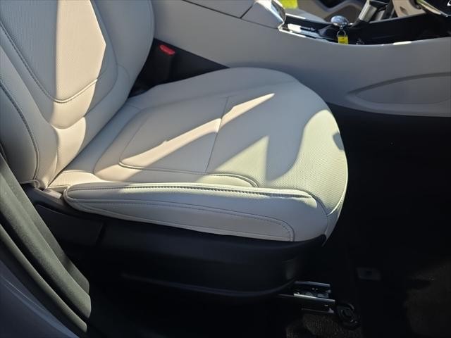 Hyundai Tucson Vehicle Full-screen Gallery Image 32