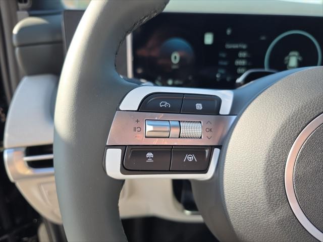 Hyundai Tucson Vehicle Full-screen Gallery Image 15