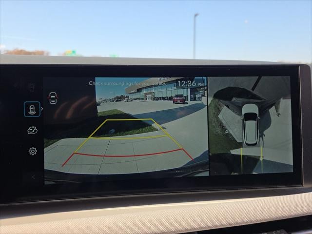 Hyundai Tucson Vehicle Full-screen Gallery Image 21