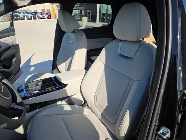 Hyundai Tucson Vehicle Full-screen Gallery Image 31