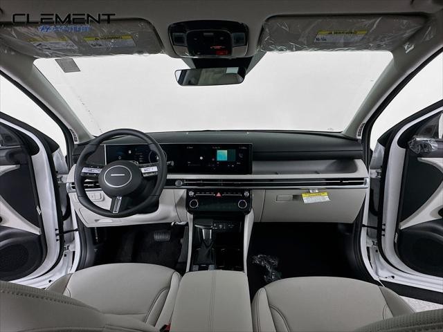 Hyundai Tucson Vehicle Full-screen Gallery Image 11