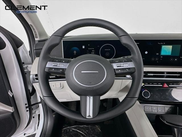 Hyundai Tucson Vehicle Full-screen Gallery Image 13