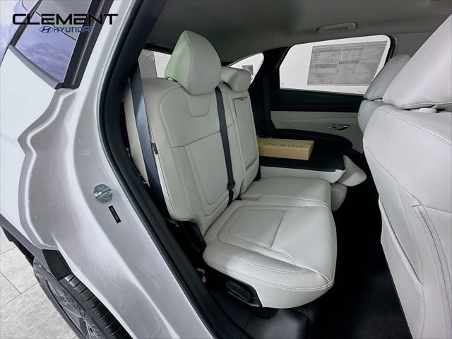 Hyundai Tucson Vehicle Full-screen Gallery Image 28