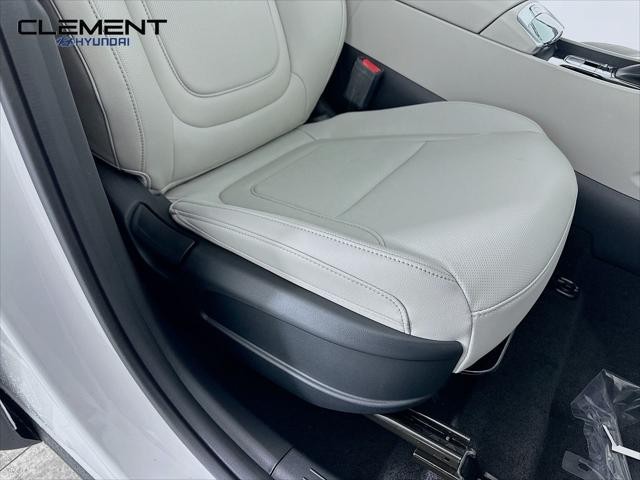 Hyundai Tucson Vehicle Full-screen Gallery Image 29